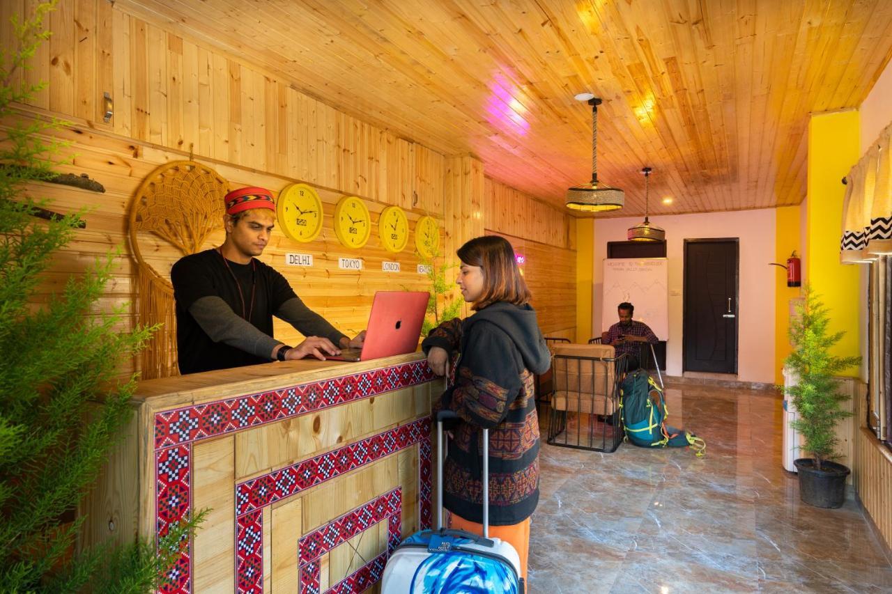 The Hosteller Tirthan Valley Gushaini Bagian luar foto