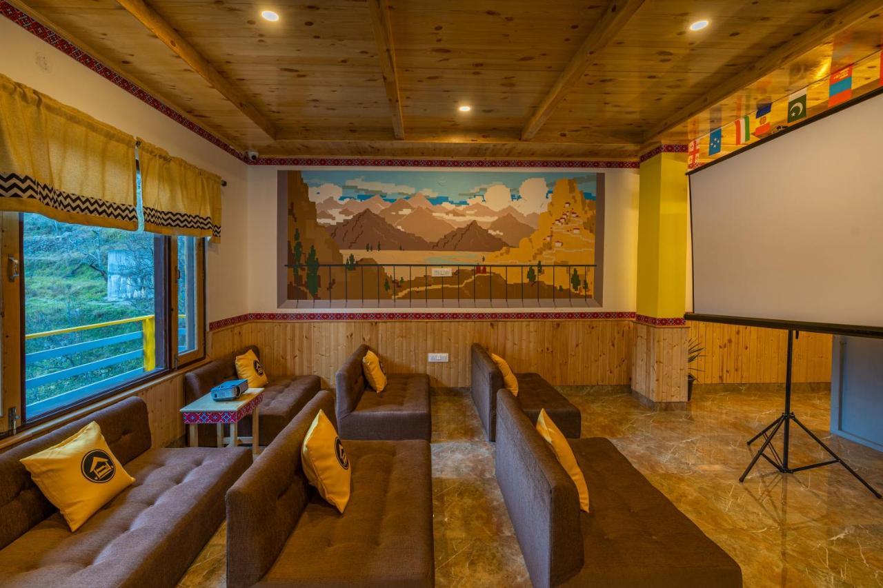 The Hosteller Tirthan Valley Gushaini Bagian luar foto