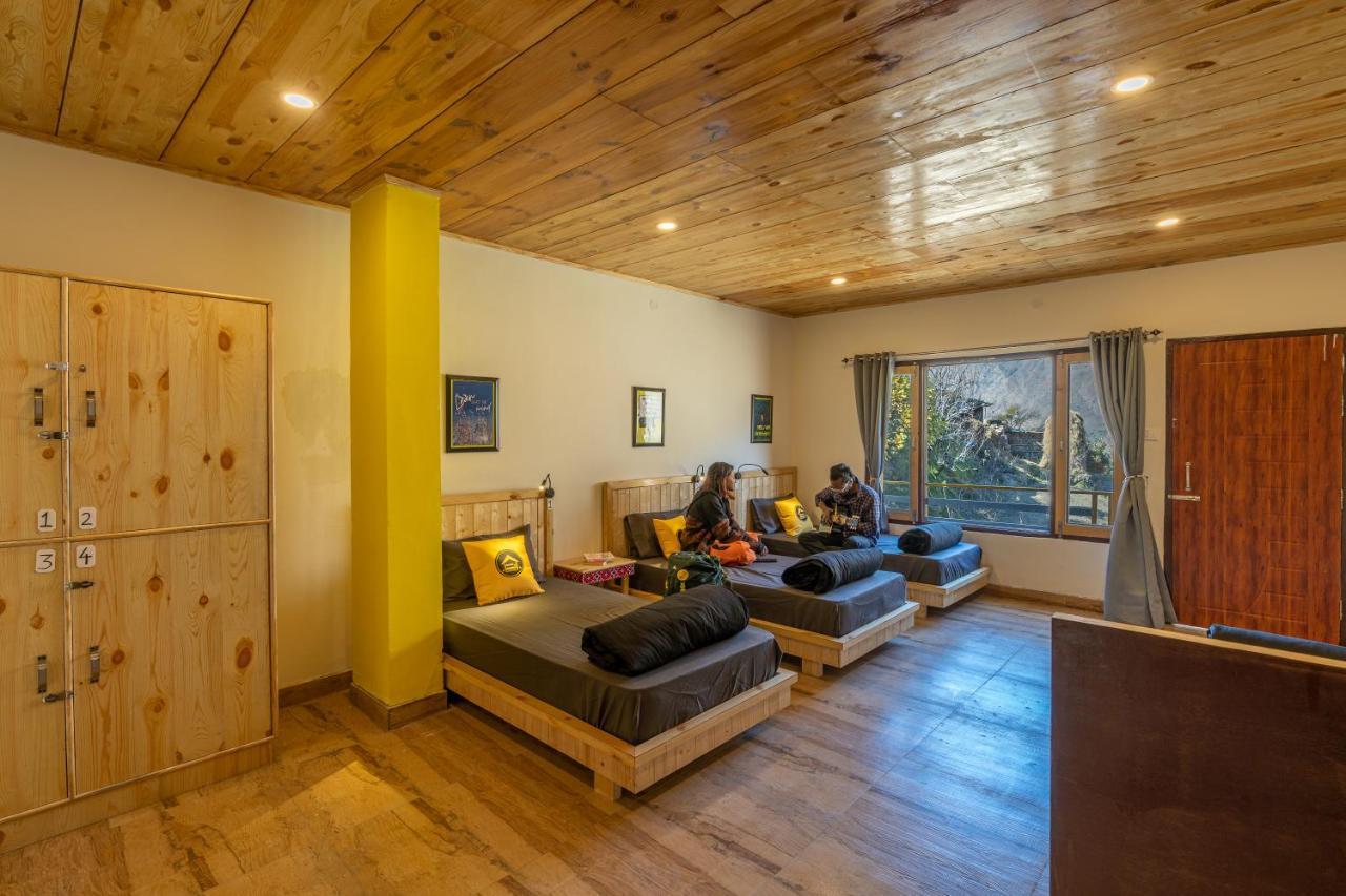 The Hosteller Tirthan Valley Gushaini Bagian luar foto