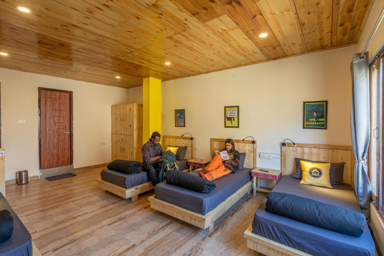 The Hosteller Tirthan Valley Gushaini Bagian luar foto