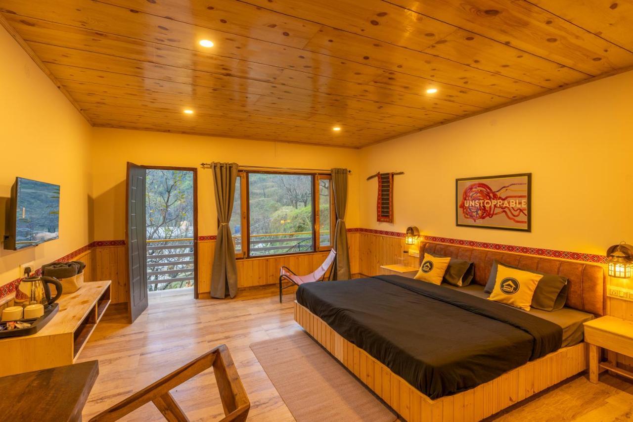 The Hosteller Tirthan Valley Gushaini Bagian luar foto