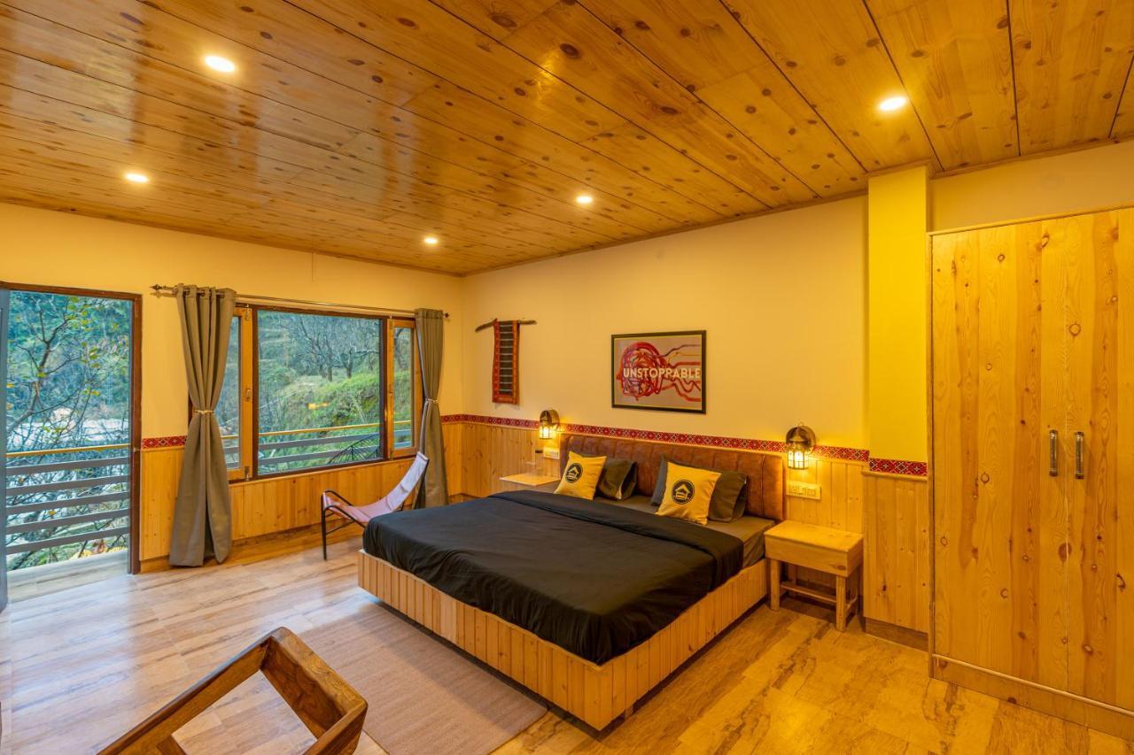 The Hosteller Tirthan Valley Gushaini Bagian luar foto