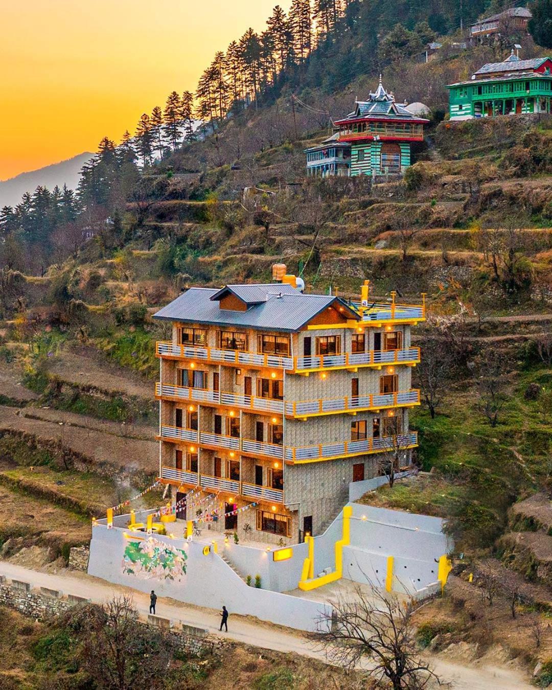 The Hosteller Tirthan Valley Gushaini Bagian luar foto